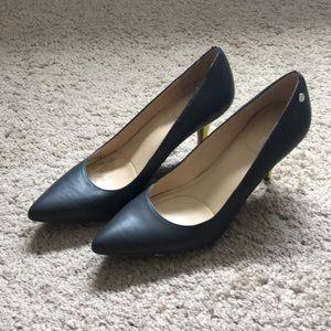 CALVIN KLEIN gray heels